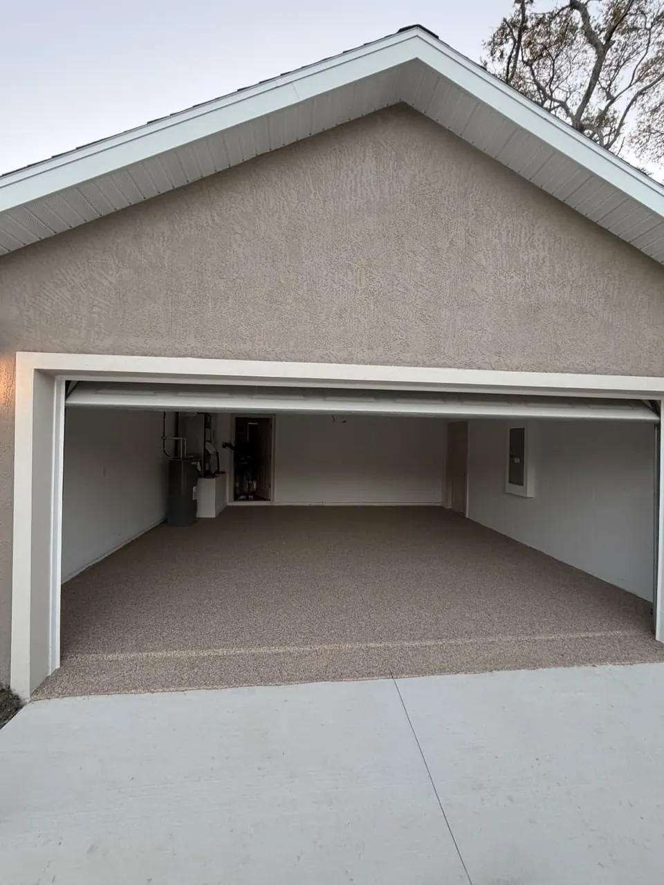 Tan Flake Garage Floor — Exterior View